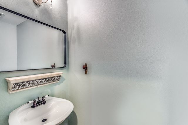 2613 Hidden Valley Drive, Mckinney, TX 75071