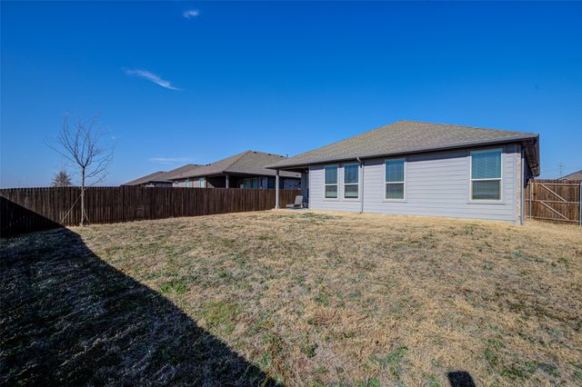 145 Hawksbill Lane, Rhome, TX 76078