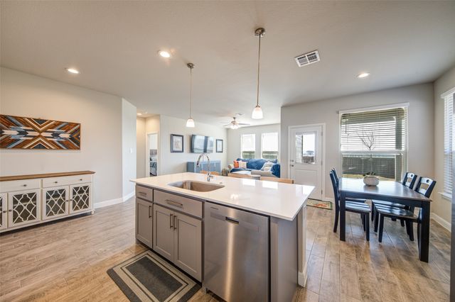 145 Hawksbill Lane, Rhome, TX 76078