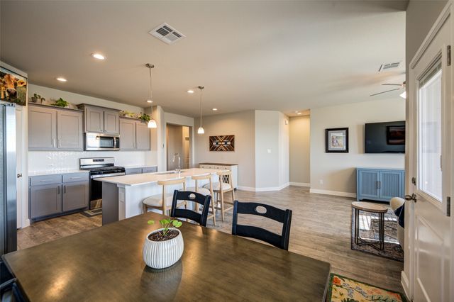 145 Hawksbill Lane, Rhome, TX 76078