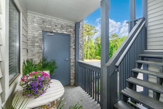 816 9th Ave S Apt 202A, North Myrtle Beach, SC 29582