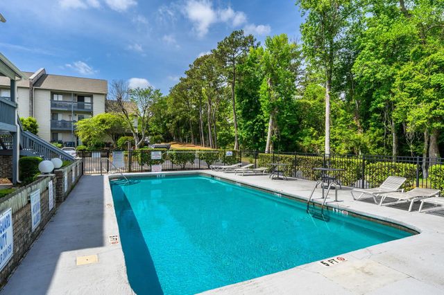816 9th Ave S Apt 202A, North Myrtle Beach, SC 29582