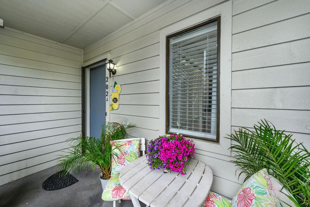 816 9th Ave S Apt 202A, North Myrtle Beach, SC 29582