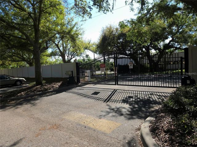 3909 45TH TERRACE W 106, Bradenton, FL 34210