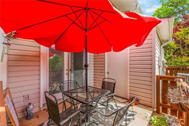3753 Heathrow Drive, Winston-salem, NC 27127