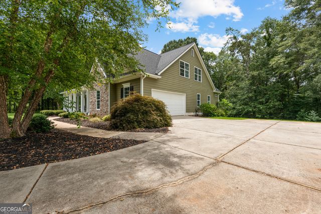 285 Huckaby Road, Brooks, GA 30205