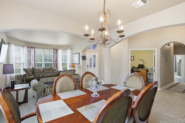 1402 Mesa Crk, San Antonio, TX 78258