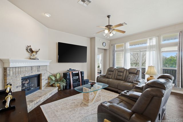 1402 Mesa Crk, San Antonio, TX 78258