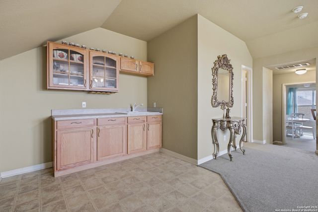 1402 Mesa Crk, San Antonio, TX 78258