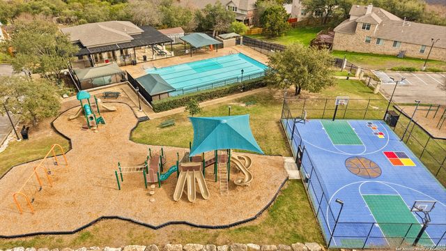 1402 Mesa Crk, San Antonio, TX 78258