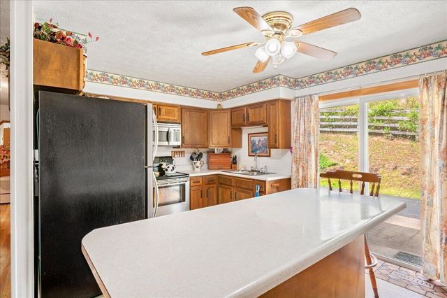 2922 State Highway 1232, Gray, KY 40734