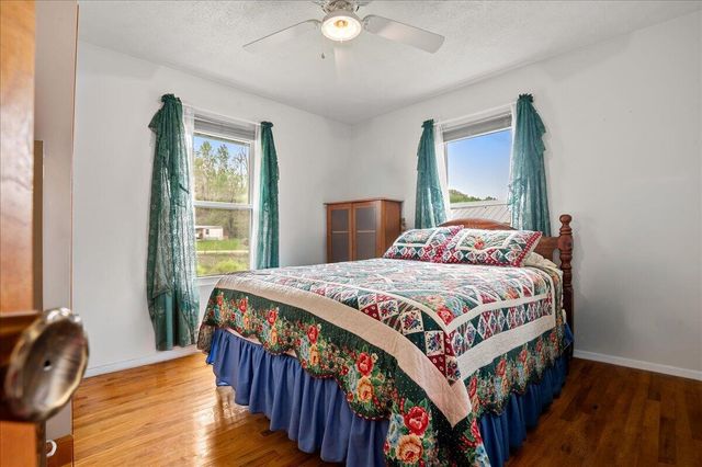 2922 State Highway 1232, Gray, KY 40734