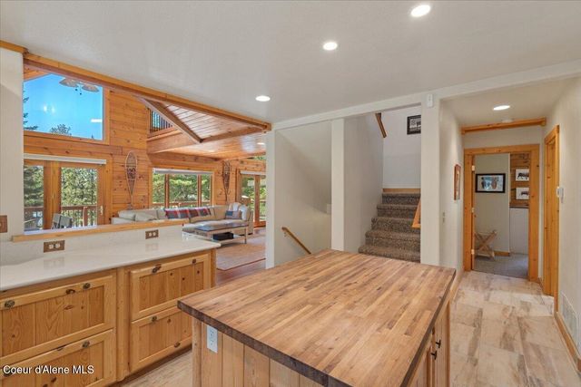 13764 S Ridgeview DR, Harrison, ID 83833