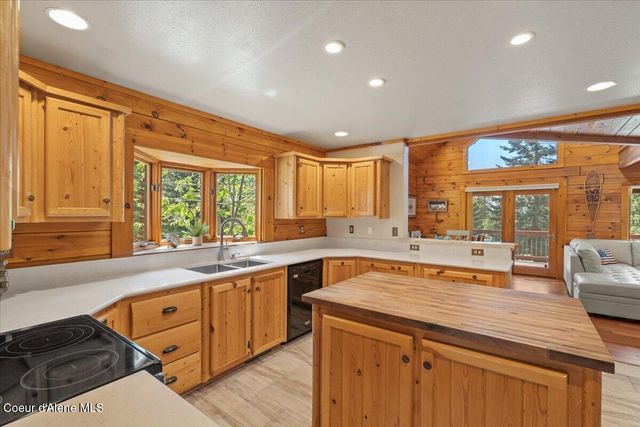 13764 S Ridgeview DR, Harrison, ID 83833