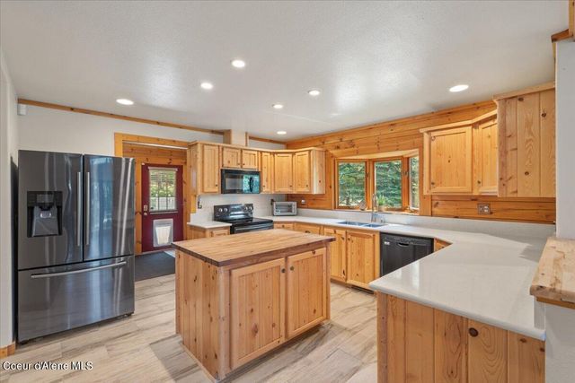 13764 S Ridgeview DR, Harrison, ID 83833