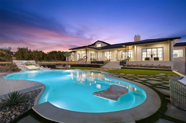 400 Medlin Creek LOOP, Dripping Springs, TX 78620