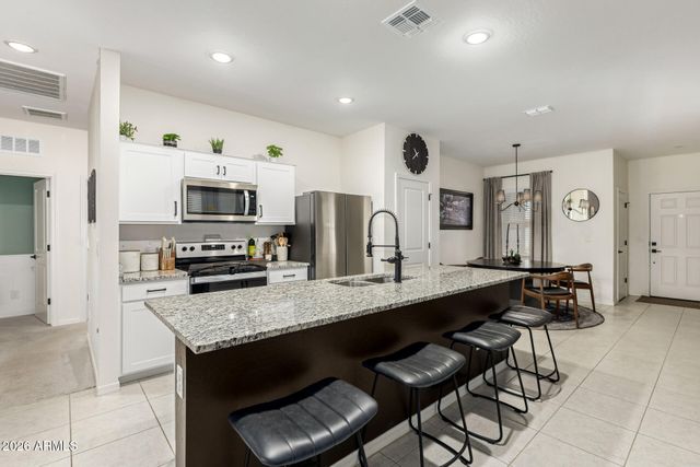 2991 E HOUSTON Drive, San Tan Valley, AZ 85143