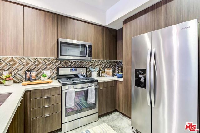 7290 Edinger Avenue 3092, Huntington Beach, CA 92647