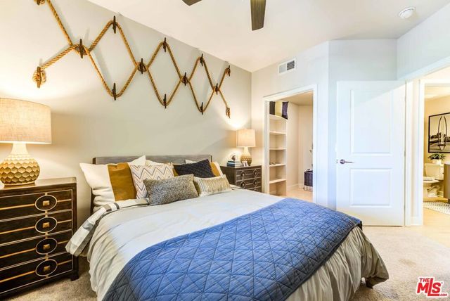 7290 Edinger Avenue 3092, Huntington Beach, CA 92647