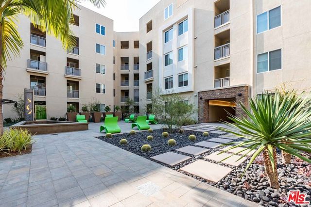 7290 Edinger Avenue 3092, Huntington Beach, CA 92647