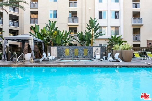 7290 Edinger Avenue 3092, Huntington Beach, CA 92647