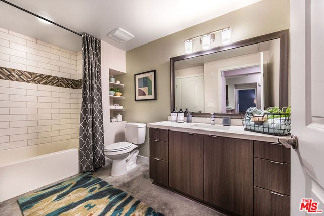 7290 Edinger Avenue 3092, Huntington Beach, CA 92647