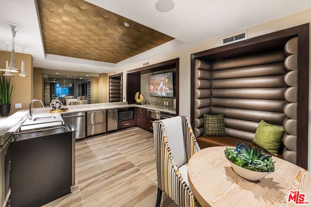 7290 Edinger Avenue 3092, Huntington Beach, CA 92647