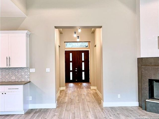 32 WESTCOURT LN, San Antonio, TX 78257