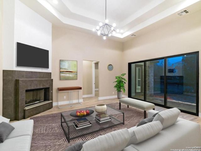 32 WESTCOURT LN, San Antonio, TX 78257