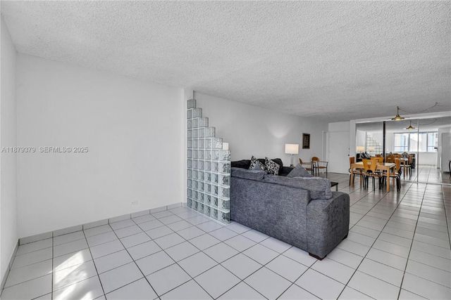 5005 Collins Avenue 616, Miami Beach, FL 33140