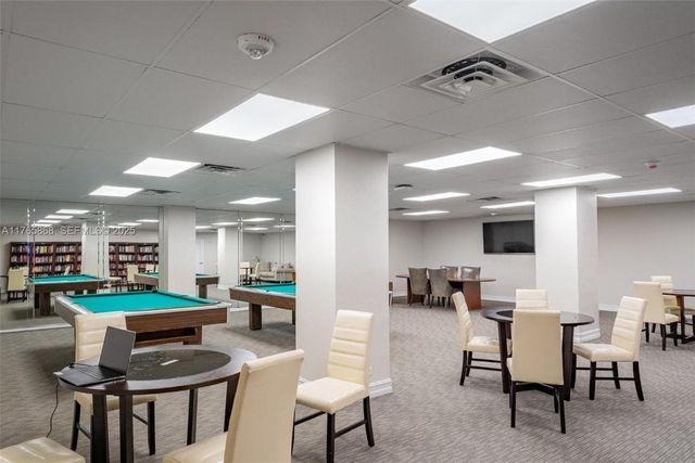 5005 Collins Avenue 616, Miami Beach, FL 33140