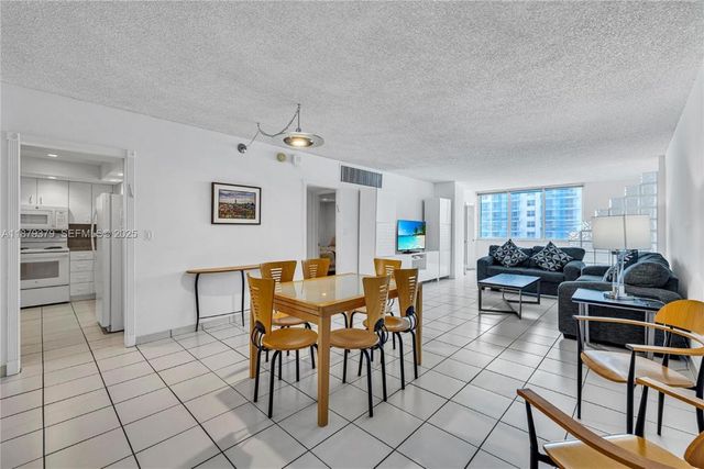 5005 Collins Avenue 616, Miami Beach, FL 33140