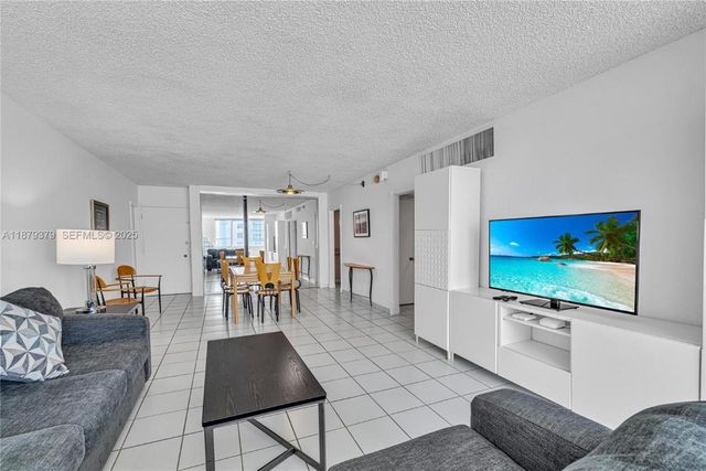 5005 Collins Avenue 616, Miami Beach, FL 33140