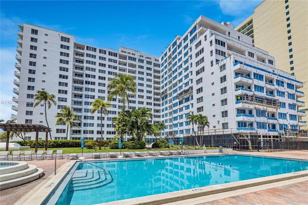 5005 Collins Avenue 616, Miami Beach, FL 33140
