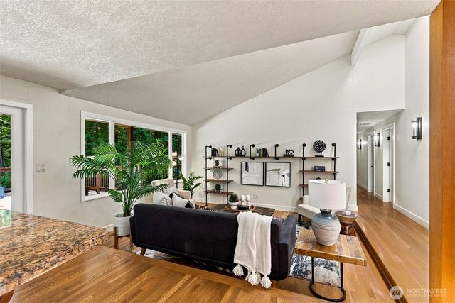 14924 258 Avenue SE, Issaquah, WA 98027