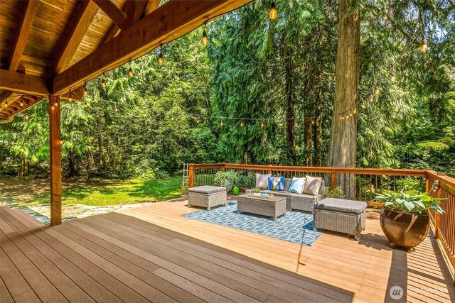 14924 258 Avenue SE, Issaquah, WA 98027
