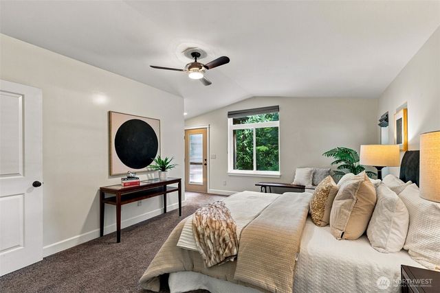 14924 258 Avenue SE, Issaquah, WA 98027