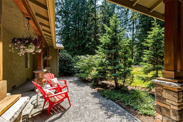 14924 258 Avenue SE, Issaquah, WA 98027