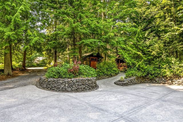 14924 258 Avenue SE, Issaquah, WA 98027