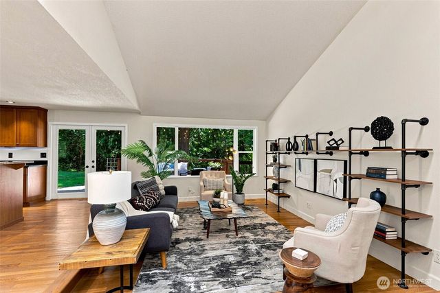 14924 258 Avenue SE, Issaquah, WA 98027