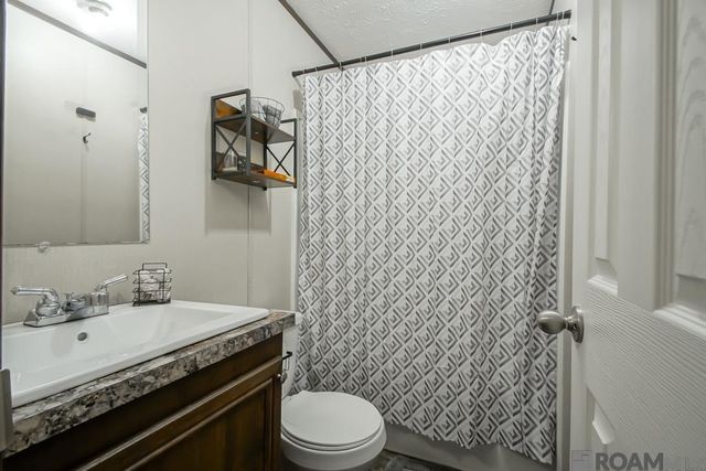 30772 Weiss Rd, Walker, LA 70785