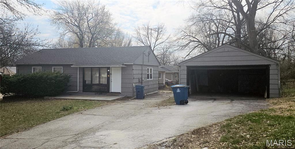 1658 Kappel Drive, St Louis, MO 63136