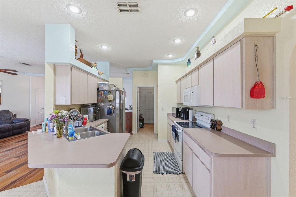 Image 37 of property listing at 8378 MALTBY ROAD, Spring Hill, FL 34606