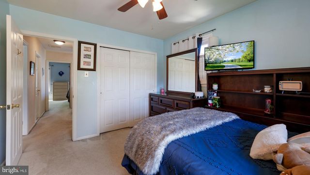 6 EDINBORO CIR, Chalfont, PA 18914