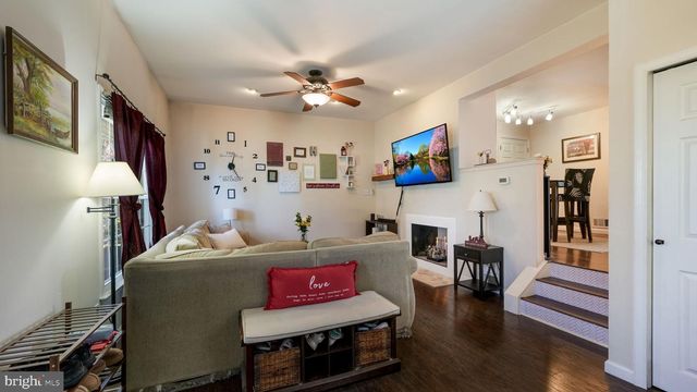 6 EDINBORO CIR, Chalfont, PA 18914