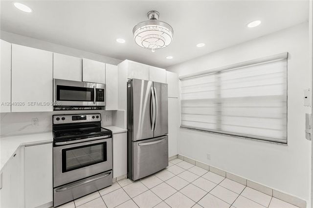 4301 Martinique Circle H2, Coconut Creek, FL 33066