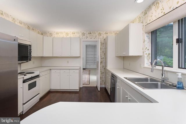 26 CONSTITUTION HILL W, Princeton, NJ 08540