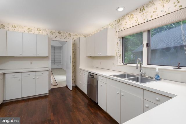 26 CONSTITUTION HILL W, Princeton, NJ 08540