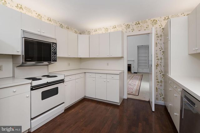 26 CONSTITUTION HILL W, Princeton, NJ 08540