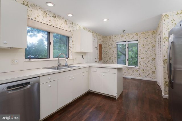 26 CONSTITUTION HILL W, Princeton, NJ 08540